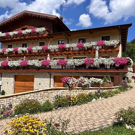 Boutique Hotel Il Riccio - Adults Only Roccaraso Exterior photo