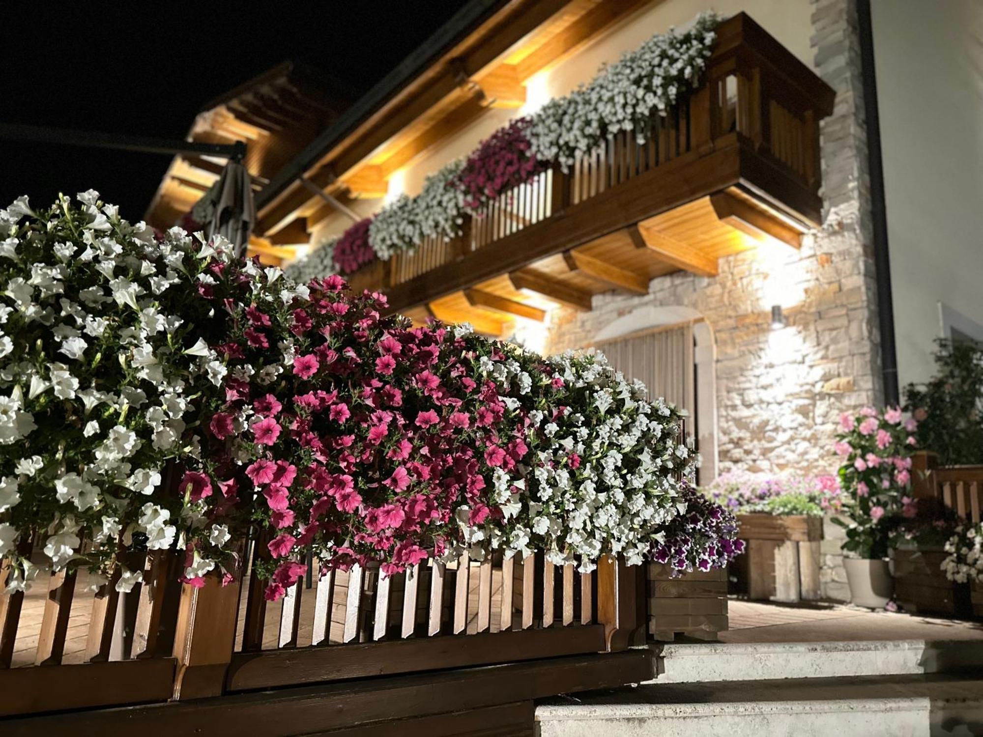 Boutique Hotel Il Riccio - Adults Only Roccaraso Exterior photo